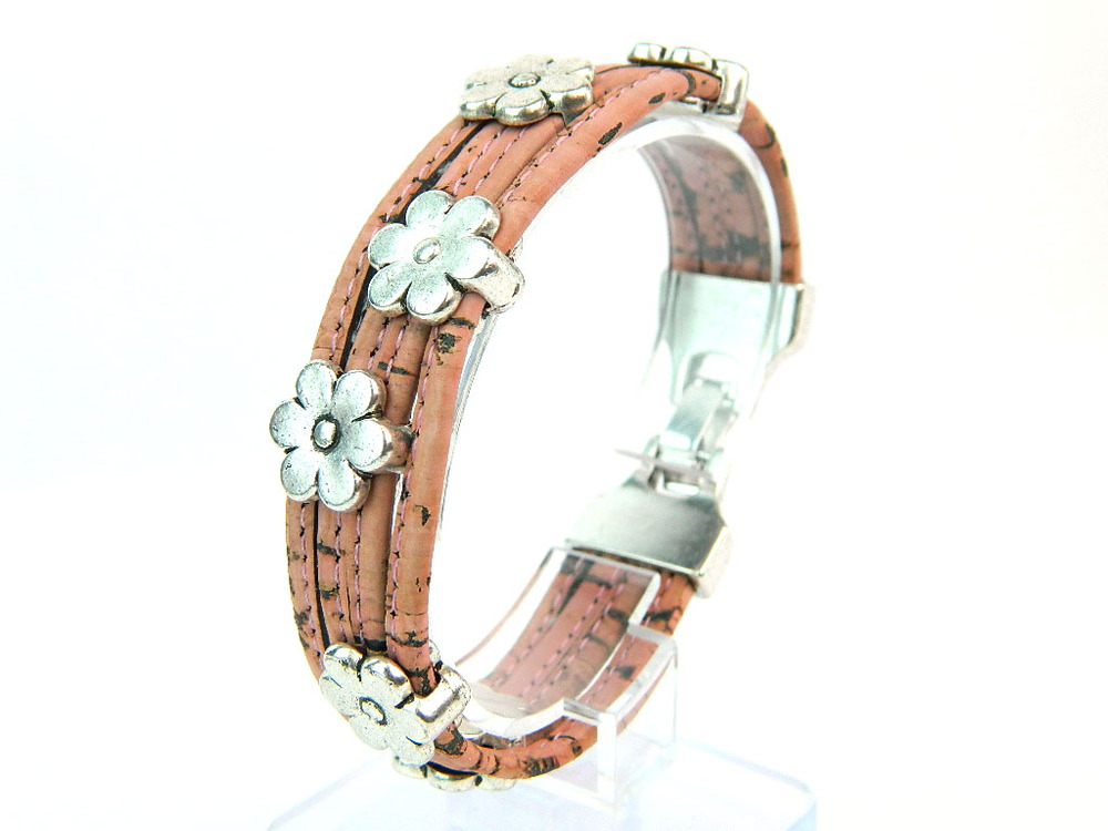 UT8lUlQXzXaXXagOFbXz