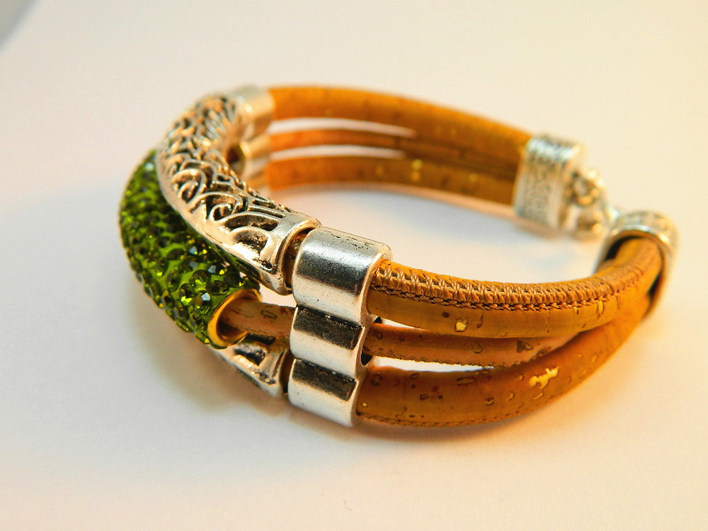 green stones bracelets 1