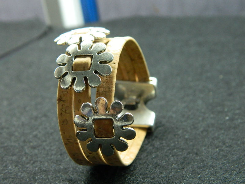 metal flowers handmade bracelet 3